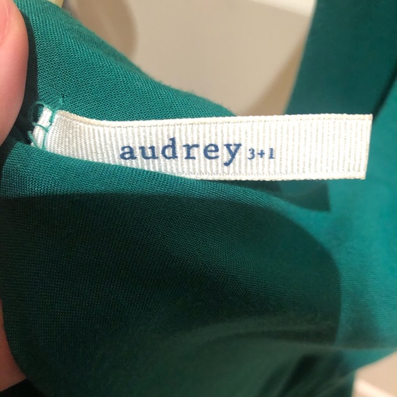 EUC ✨ Anthro Green Mini Dress Shoulder Detail - Picture 3 of 3